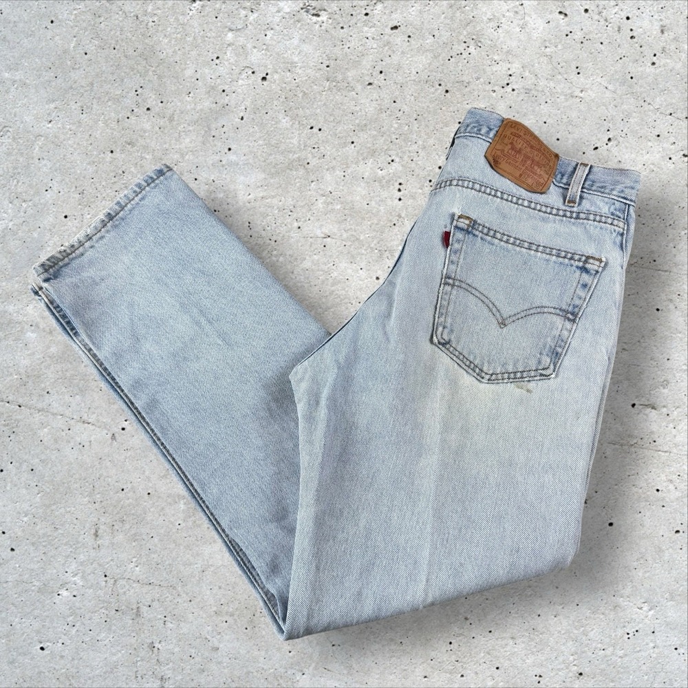 Vintage Levis 505 Jeans Measure 34x31 Straight Fit USA Distressed Light Wash